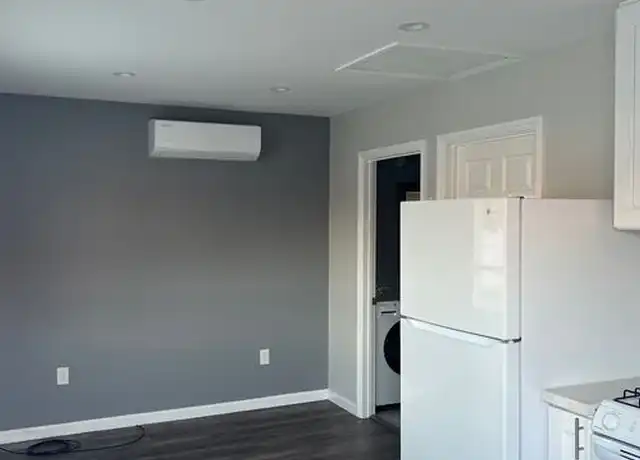 Property at 17805 Lanark St, Reseda, CA, 91335, 1 bed, 1 bath, [object Object]