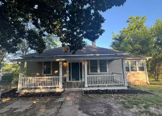Property at 926 2nd Ave, Greenville, SC, 29611, 3 beds, 1 bath, [object Object]