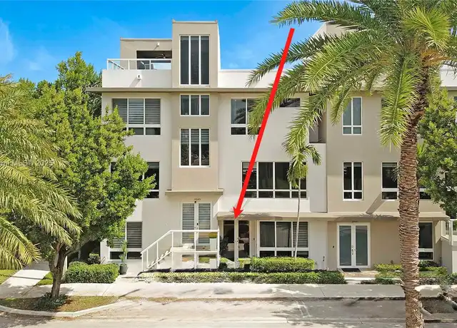 Property at 10541 NW 66th St #10541, Doral, FL, 33178, 4 beds, 3.5 baths, [object Object]