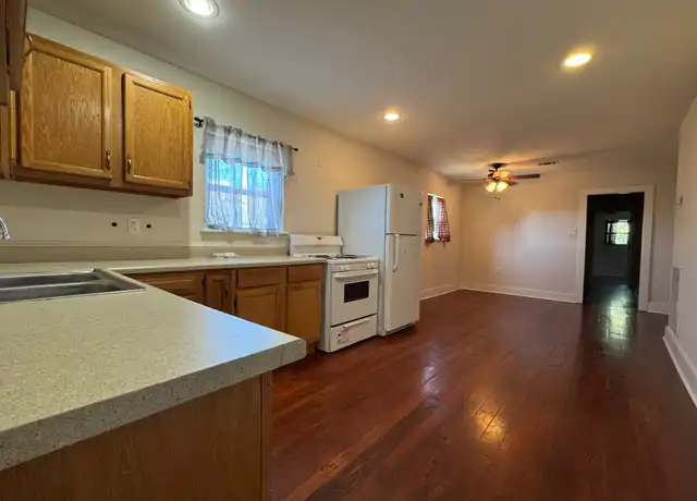Property at 522 Aurora Ave Unit B, Metairie, LA, 70005, 3 beds, 1.5 baths, [object Object]