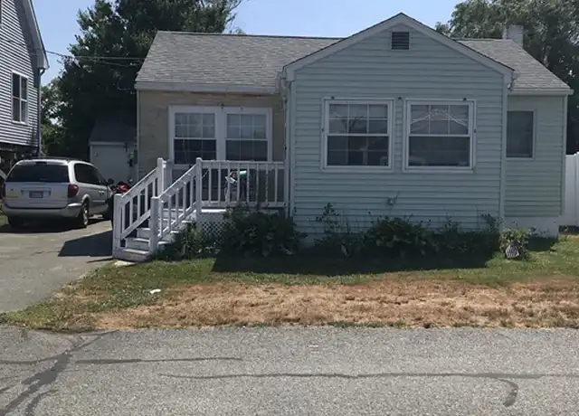 Property at 27 MacArthur Ln Unit Winter, Marshfield, MA, 02050, 3 beds, 1 bath, [object Object]