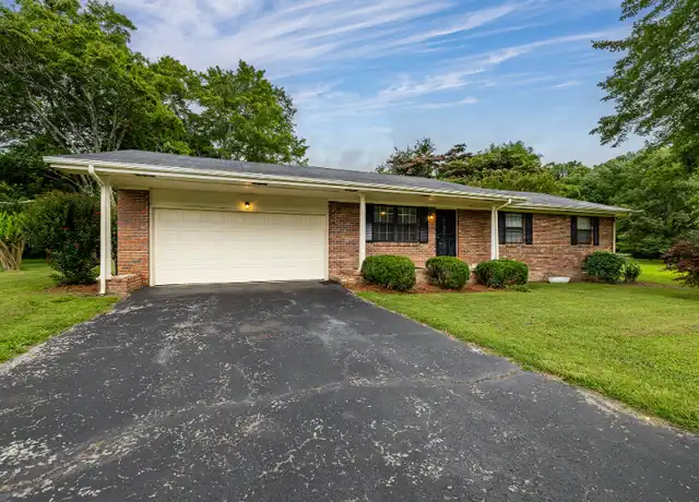 Property at 11635 Jenkins Rd, Soddy Daisy, TN, 37379, 3 beds, 2 baths, [object Object]