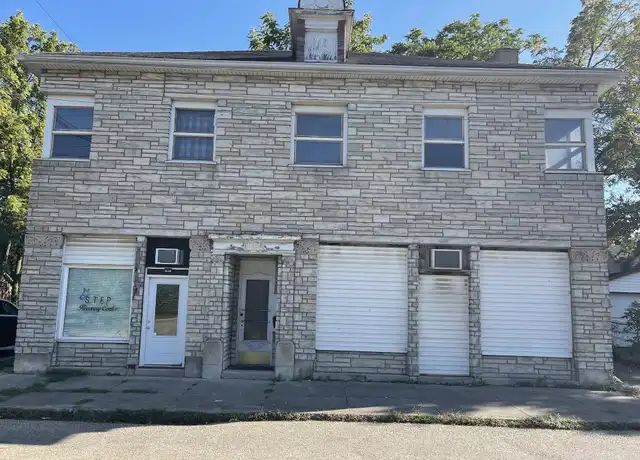Property at 110 W Woodbury St Unit B, Danville, IL, 61832, 2 beds, 1 bath, [object Object]