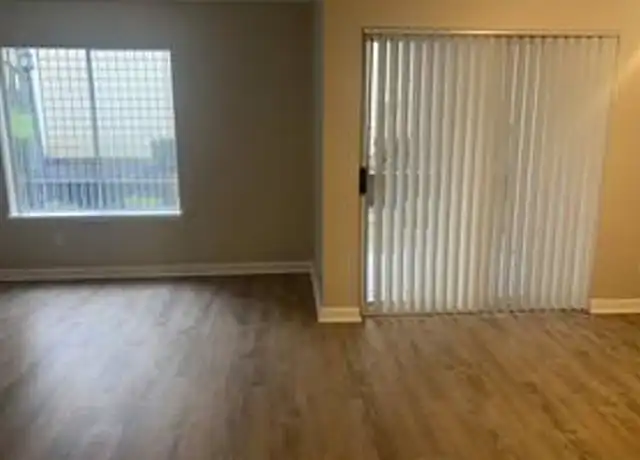 Property at Chesapeake Pointe - 4400 SE Naef Rd, Portland, OR, 97267, 1-2 bed, 1 bath, [object Object]