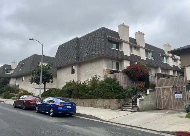 Property at 17931 Magnolia Blvd #23, Encino, CA, 91316, 2 beds, 2.5 baths, [object Object]