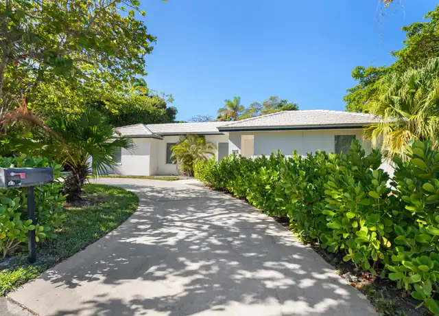 Property at 3115 N Flagler Dr, West Palm Beach, FL, 33407, 3 beds, 2 baths, [object Object]