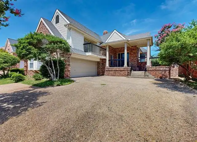Property at 13 Winding Creek Trl, Garland, TX, 75043, 3 beds, 3 baths, [object Object]