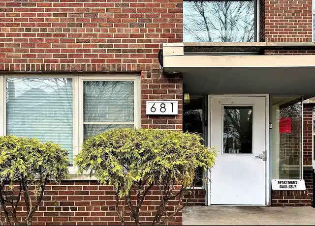 Property at Grand Oak Apartments - 681 Oakland Ave, Saint Paul, MN, 55102, 0 beds, 1 bath, [object Object]