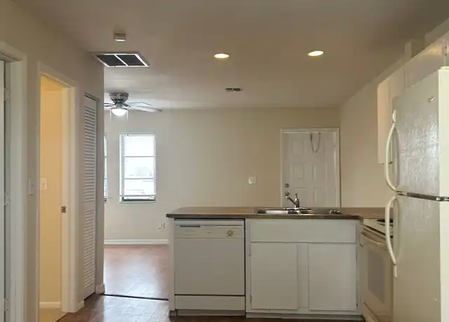 Property at 1606 Andalusia Blvd Unit 1, Cape Coral, FL, 33909, 1 bed, 1 bath, [object Object]