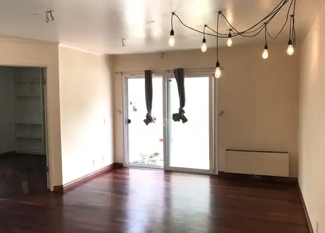Property at 3103 Evening Way Unit B, La Jolla, CA, 92037, 2 beds, 1 bath, [object Object]