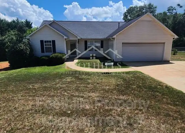 Property at 226 Bridgeview Dr, Anderson, SC, 29625, 3 beds, 2 baths, [object Object]