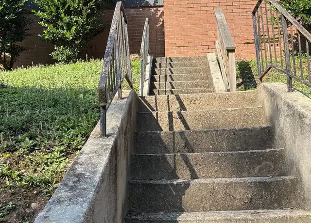 Property at 250 Ridgewood Ave, Macon, GA, 31204, 2 beds, 1 bath, [object Object]