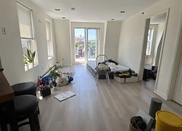 Property at 16 Westland Ave Ph -4, Boston, MA, 02115, 2 beds, 1 bath, [object Object]