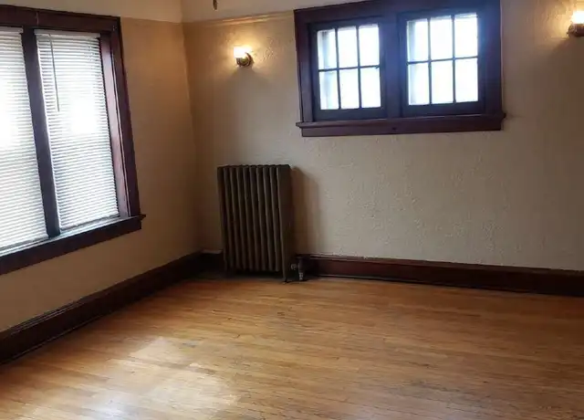 Property at 3927 E Layton Ave Unit 7, Cudahy, WI, 53110, 1 bed, 1 bath, [object Object]