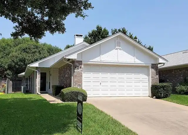 Property at 425 Sunnybrook Ct, Bedford, TX, 76021, 2 beds, 2 baths, [object Object]