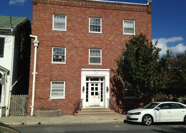 Property at 208 W Boscawen St Unit 6, Winchester, VA, 22601, 2 beds, 1 bath, [object Object]
