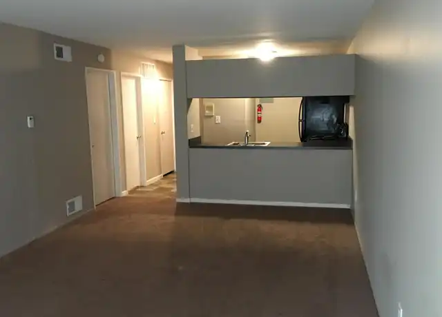 Property at 329 Jarvis St Unit 15, Ypsilanti, MI, 48197, 1 bed, 1 bath, [object Object]