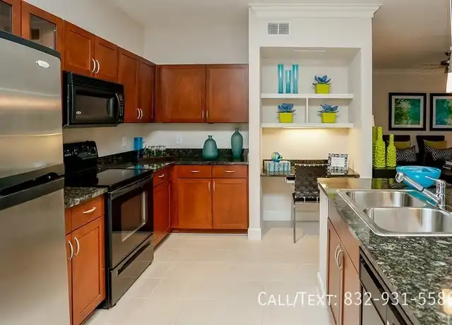 Property at 5665 San Felipe St Unit 30S, Houston, TX, 77056, 1 bed, 1 bath, [object Object]