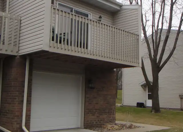 Property at 17490 Pond Cir Unit 1, Eden Prairie, MN, 55346, 2 beds, 2 baths, [object Object]