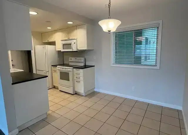Property at 2422 Graham Ave Unit 202A, Redondo Beach, CA, 90278, 2 beds, 1 bath, [object Object]