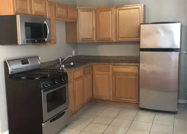 Property at 230 W 3rd St, Davenport, IA, 52801, 2 beds, 1 bath, [object Object]