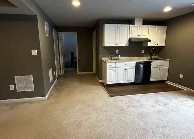 Property at 15880 Lee Carter Rd, Gainesville, VA, 20155, 2 beds, 1 bath, [object Object]