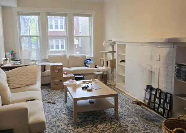 Property at 4449 N Hamlin Ave, Chicago, IL, 60625, 2 beds, 1 bath, [object Object]