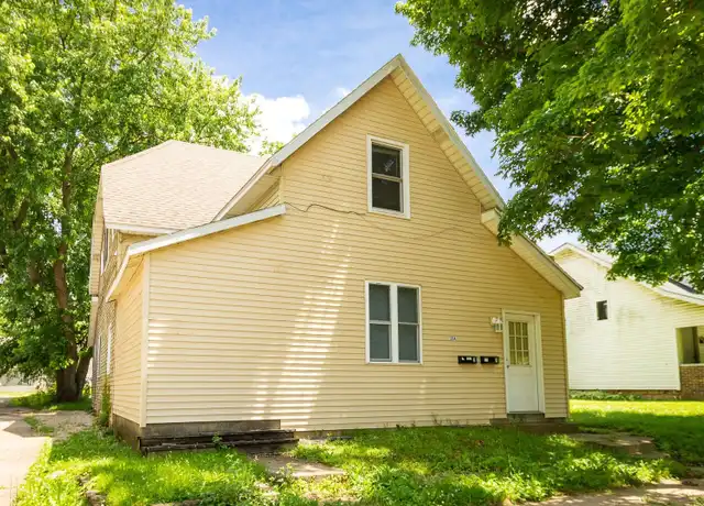 Property at 204 N Dill St Unit 02, Muncie, IN, 47303, 2 beds, 1 bath, [object Object]