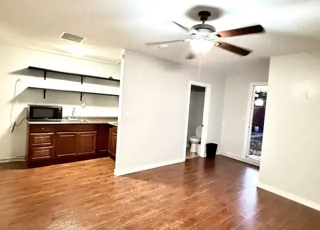 Property at 11418 Arminta St Unit 1/2, North Hollywood, CA, 91605, 1 bed, 1 bath, [object Object]