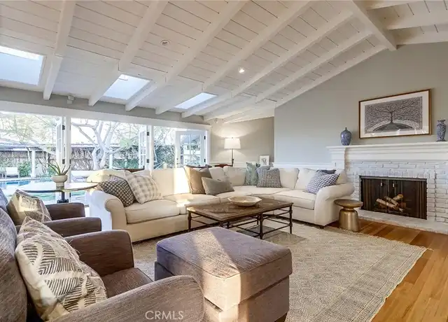 Property at 407 Mendoza Ter, Corona del Mar, CA, 92625, 4 beds, 3.5 baths, [object Object]
