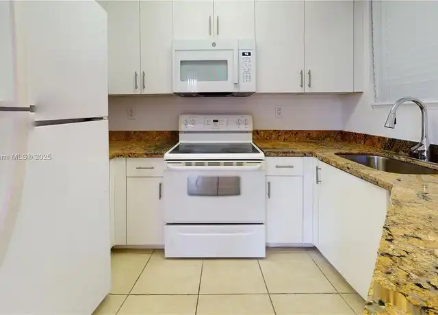 Property at 8215 SW 152nd Ave Unit G205, Miami, FL, 33193, 1 bed, 1 bath, [object Object]