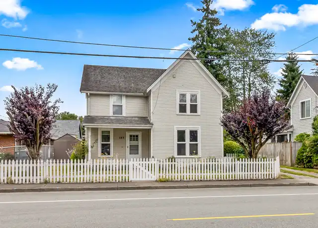 Property at 127 Lincoln Ave Unit Main House, Snohomish, WA, 98290, 3 beds, 2 baths, [object Object]
