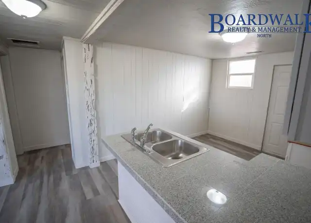 Property at 249 E Harris St, Ogden, UT, 84401, 2 beds, 1 bath, [object Object]