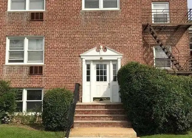 Property at 45 Grand Ave Apt B5, Rockville Centre, NY, 11570, 0 beds, 1 bath, [object Object]
