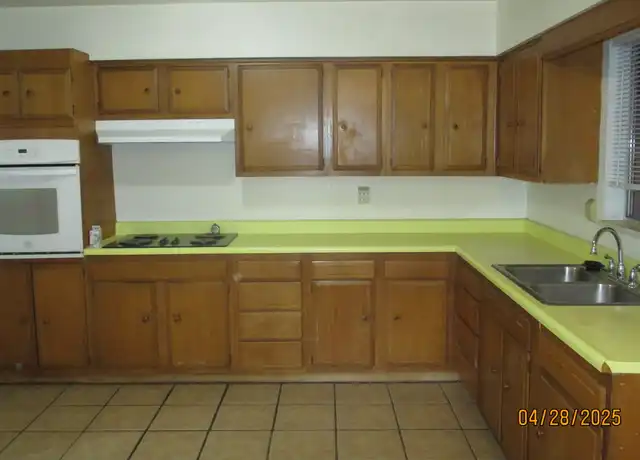 Property at 450 Crestmoor Rd, Canon City, CO, 81212, 3 beds, 1 bath, [object Object]