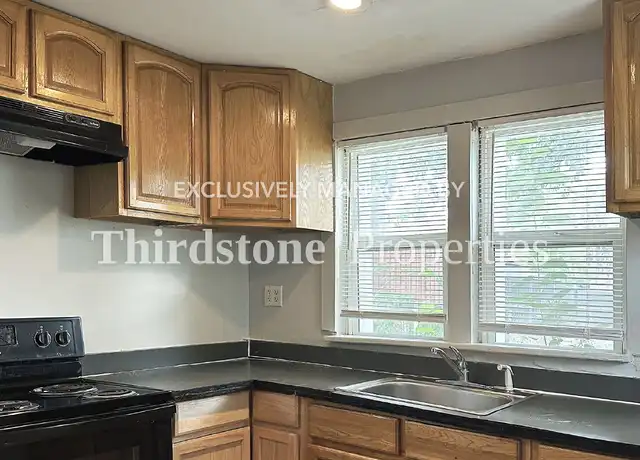 Property at 325 W 7th St, Jacksonville, FL, 32206, 2 beds, 1 bath, [object Object]