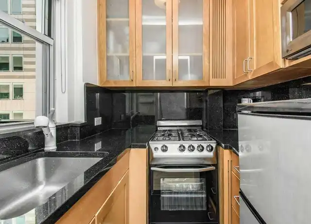 Property at 333 E 43rd St #917, New York, NY, 10017, 1 bed, 1 bath, [object Object]