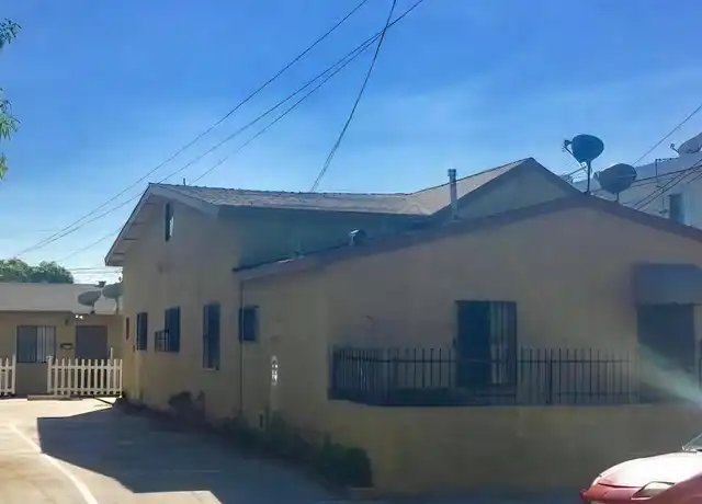 Property at 2112 W Wardlow Rd Unit A, Long Beach, CA, 90810, 2 beds, 1 bath, [object Object]