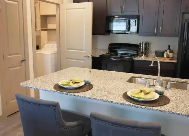 Property at 841 S Polk St, Desoto, TX, 75115, 1 bed, 1 bath, [object Object]