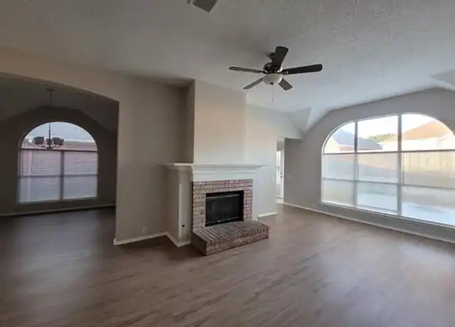 Property at 4609 Parkview Ln, Fort Worth, TX, 76137, 3 beds, 2 baths, [object Object]