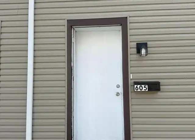 Property at 605 Dauphin St, Harrisburg, PA, 17102, 3 beds, 1 bath, [object Object]