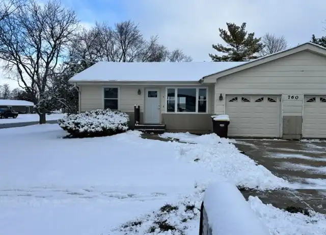 Property at 760 Forest St Unit A, Marengo, IL, 60152, 2 beds, 1 bath, [object Object]