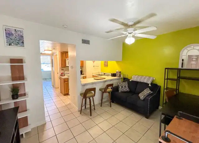 Property at 1220 SW 1st Ave, Gainesville, FL, 32601, 1 bed, 1 bath, [object Object]