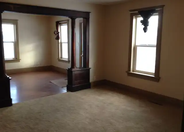 Property at 131 13th St SW, Watertown, SD, 57201, 3 beds, 1 bath, [object Object]