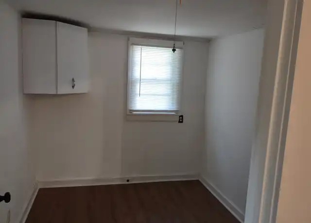Property at 202 Hillview Ave, Knoxville, TN, 37914, 2 beds, 1 bath, [object Object]