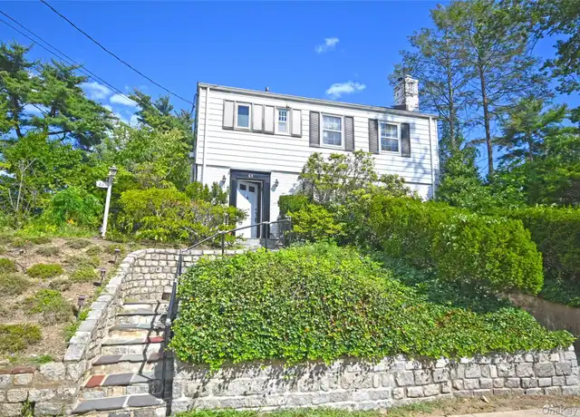 Property at 65 Hampshire Rd, Great Neck, NY, 11023, 3 beds, 2.5 baths, [object Object]