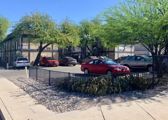 Property at 1505 S Woodland Ave Unit B, Tucson, AZ, 85711, 2 beds, 1 bath, [object Object]