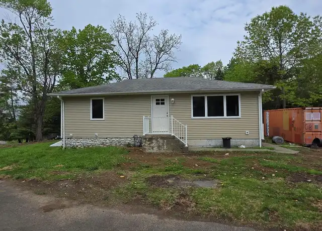 Property at 554 Kings Hwy, Valley Cottage, NY, 10989, 3 beds, 1 bath, [object Object]
