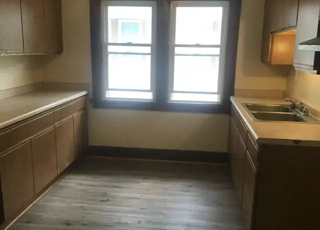 Property at 3734 W Roberts St Unit upper, Milwaukee, WI, 53208, 2 beds, 1 bath, [object Object]
