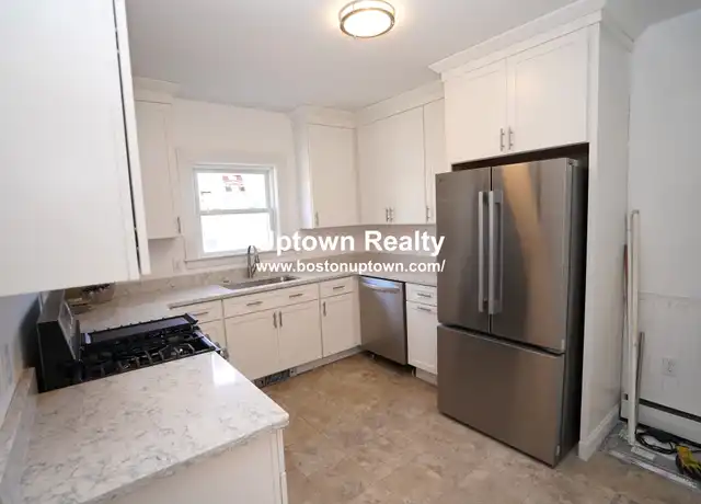 Property at 81 Waverly St Unit 2A, Brighton, MA, 02135, 3 beds, 1 bath, [object Object]